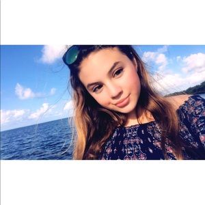 Meet your Posher, Nicole